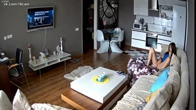 Молодые, Скрытая камера и Подглядывания,