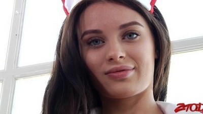 Мастурбация, В чулках, Кремпай, Брюнетки, Сперма вытекает, Раком, Между сисек, Медсестра, Кончил внутрь, Глубокий минет,