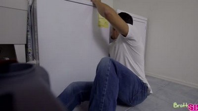 Инцест, Молоденькие, Шатенки, На полу, С сестрой, С братом, Кончил на лицо,