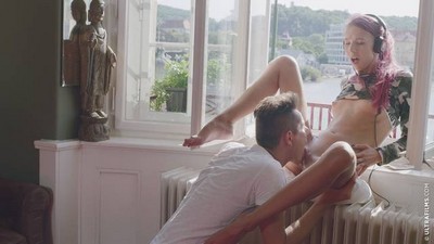 Молоденькие, Кунилингус, Шатенки, Романтическое, Красивое, Русское, POV, Кончил на жопу, В кресле, На полу,