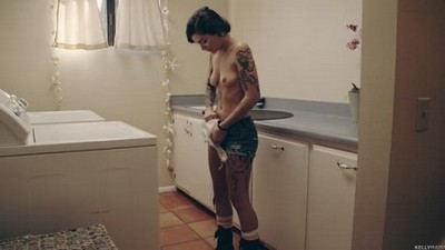 Молоденькие, Шатенки, Красивое, Татуировки, Кончил внутрь, В спальне, Анальная пробка,