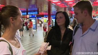 Измена, Чешское, Большие сиськи, Брюнетки, Жена изменяет мужу, За деньги, Кончил на лицо, Муж изменяет жене, На улице, Стоя,